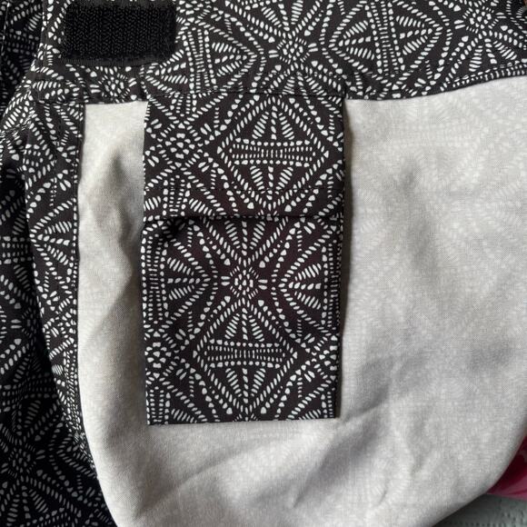 RipSkirt Hawaii Black Pearl Batik wrap travel skirt length 2 Size Medium - Picture 4 of 7